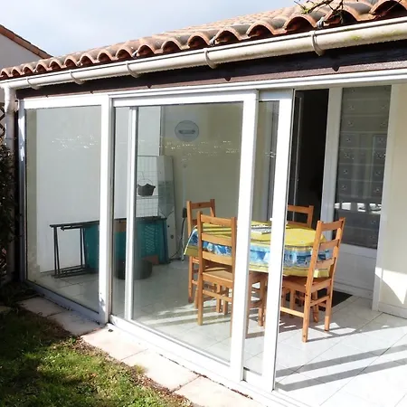 Maisonnette Calme A 650m De La Plage, Jardinet Clos - Fr-1-194-341 Ferienhaus *