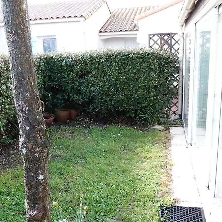 Maisonnette Calme A 650m De La Plage, Jardinet Clos - Fr-1-194-341