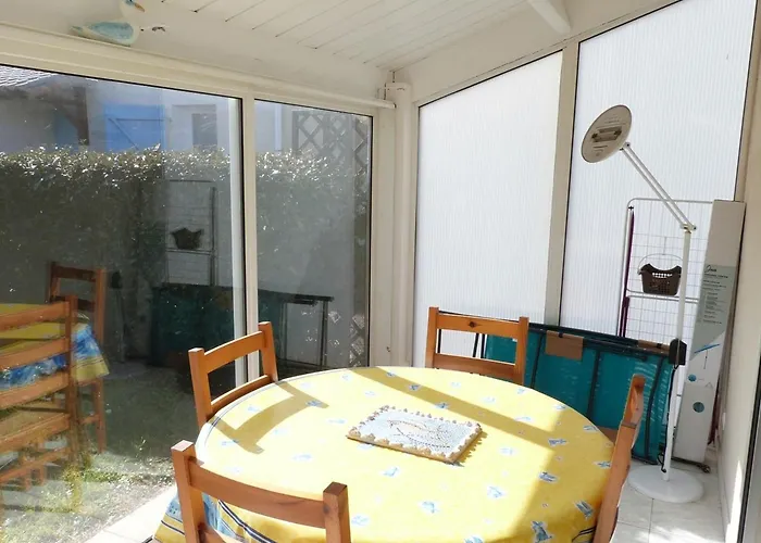 Maisonnette Calme A 650m De La Plage, Jardinet Clos - Fr-1-194-341 *