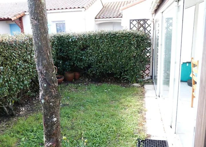 Maisonnette Calme A 650m De La Plage, Jardinet Clos - Fr-1-194-341